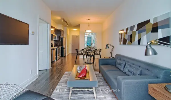 7167 Yonge ST #PH-208, Markham, ON L3T 0E1