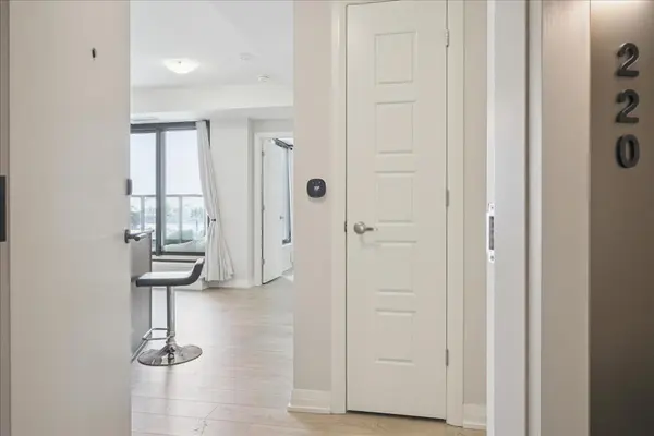 3006 William Cutmore BLVD #220, Oakville, ON L6H 8A4