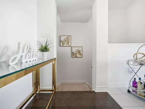 Caledon, ON L7C 3W9,46 McCardy CT