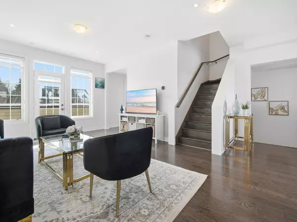 Caledon, ON L7C 3W9,46 McCardy CT