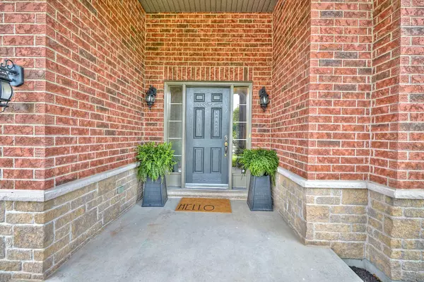 Fort Erie, ON L0S 1N0,507 Carrie AVE