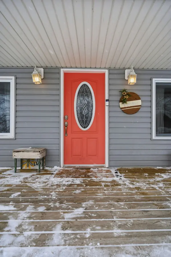 Belleville, ON K8N 4Z4,82 Manley DR