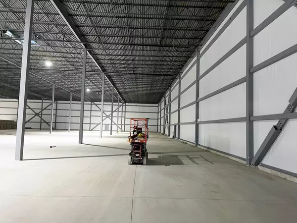 Niagara Falls, ON L2H 0A6,7901 BLACKBURN Pkwy #2 & 3