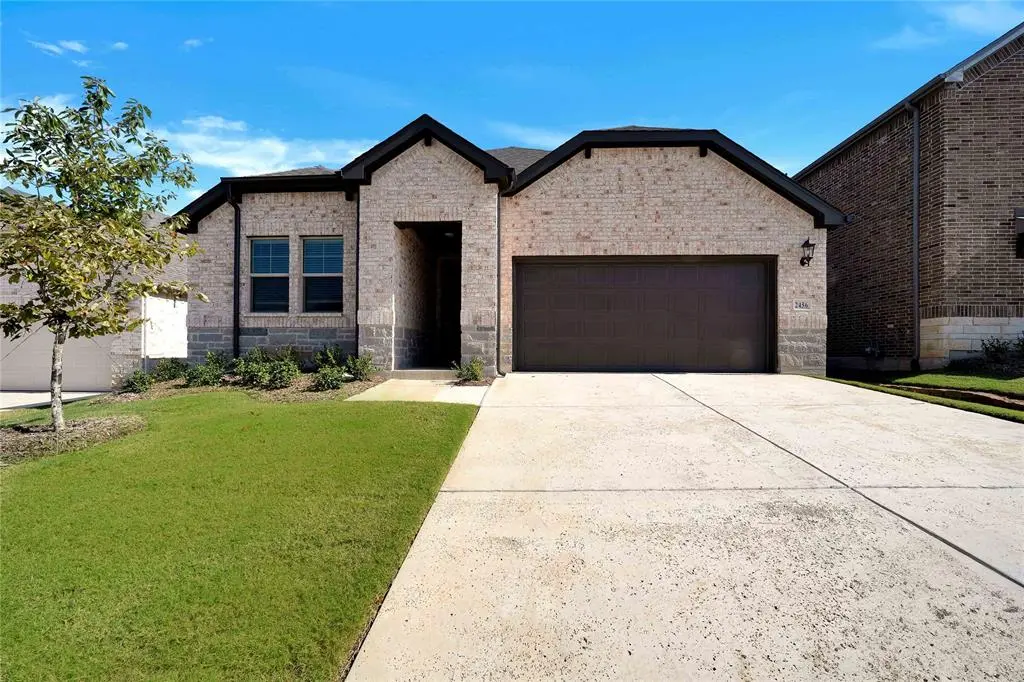 2456 Flatiron Drive, Corinth, TX 76210