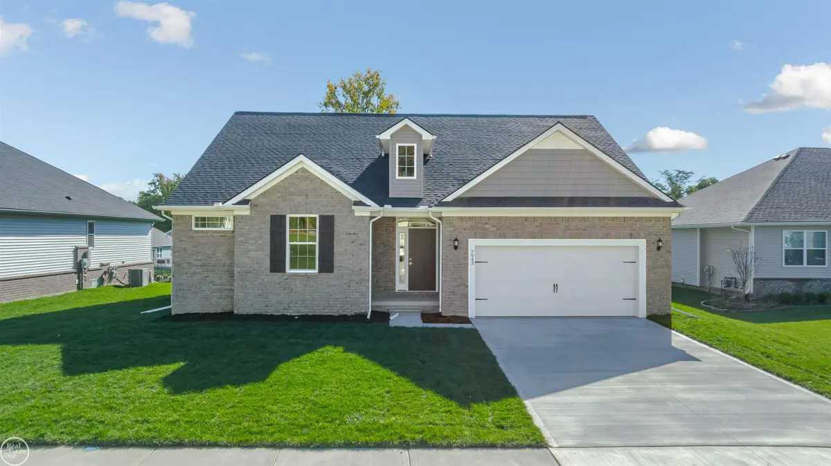 7943 Jordan DR, Waterford Twp, MI 48327