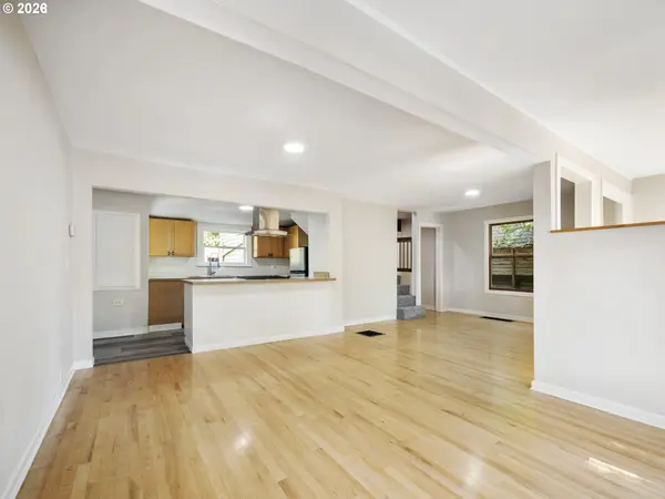 3917 SE TIBBETTS ST, Portland, OR 97202