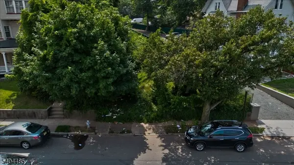 65 Washington St, East Orange City, NJ 07017