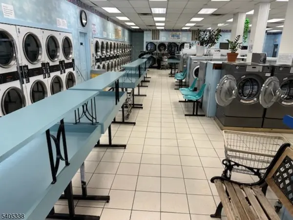 170 Parsippany Rd, Parsippany-troy Hills Twp., NJ 07054