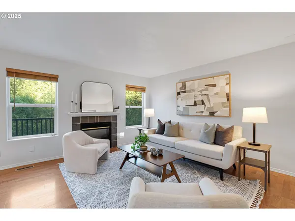 154 NE DANBURY AVE, Hillsboro, OR 97124