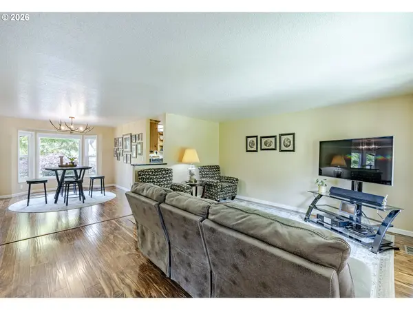 40211 DEERHORN RD, Springfield, OR 97478