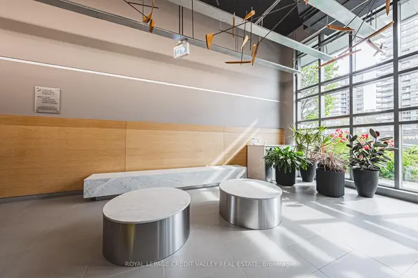 150 Sudbury ST #609, Toronto C01, ON M6J 3S8