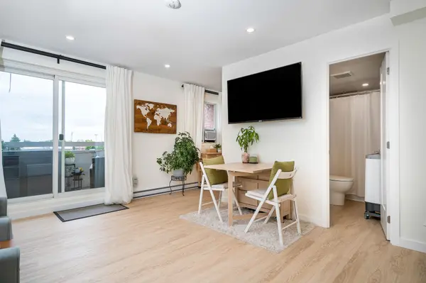 460 Ontario ST #405, Collingwood, ON L9Y 4E5