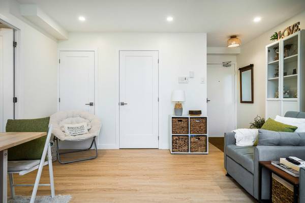 460 Ontario ST #405, Collingwood, ON L9Y 4E5