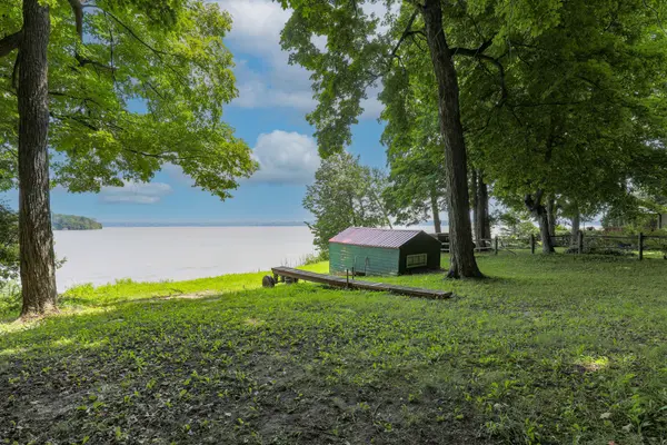 23 SUGARBUSH TRL, Kawartha Lakes, ON K0M 2C0