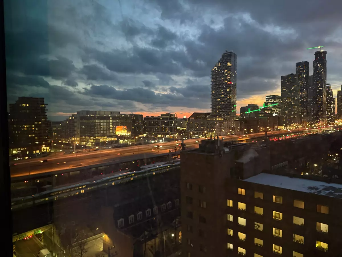 Toronto, ON M5A 0Z5,35 Parliament ST #1105