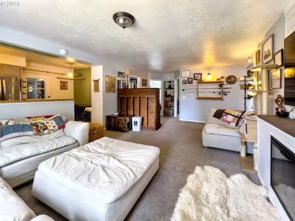 Gladstone, OR 97027,17928 WEBSTER RD