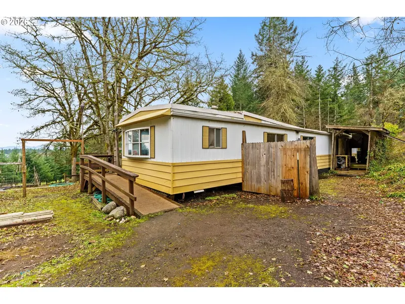 89582 DEMMING RD, Elmira, OR 97437