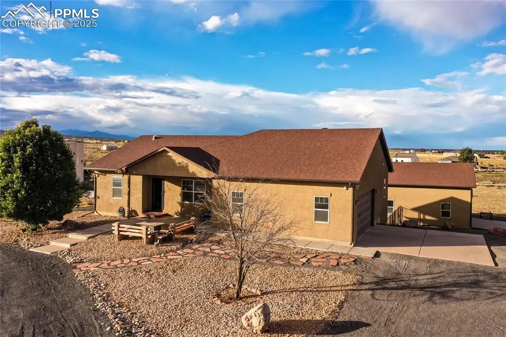 1476 N Bowen DR, Pueblo West, CO 81007