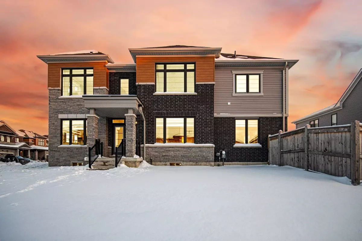 Haldimand, ON N3W 0G5,51 Hawick CRES