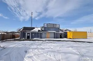 6105 King Road RD, Marine City, MI 48039