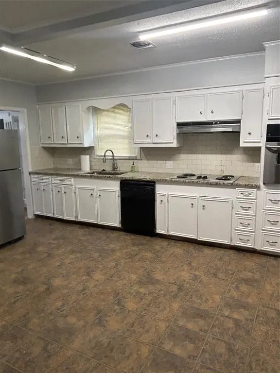 129 Carrollton, Shreveport, LA 71105