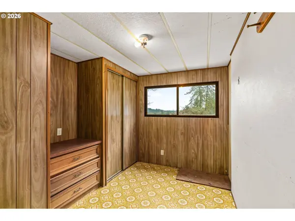 89582 DEMMING RD, Elmira, OR 97437