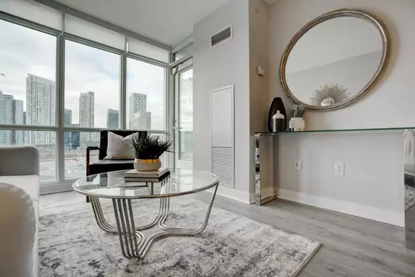 Toronto C01, ON M5V 3Y3,11 Brunel CT #1102