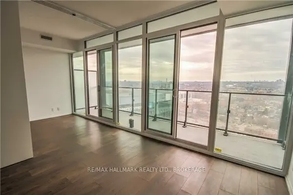 125 Peter ST #2404, Toronto C01, ON M5V 0M2