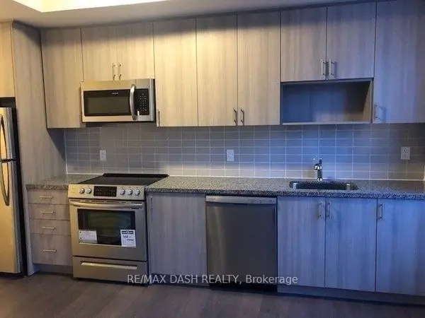 Toronto, ON M6B 0A9,1130 Briar Hill AVE #306