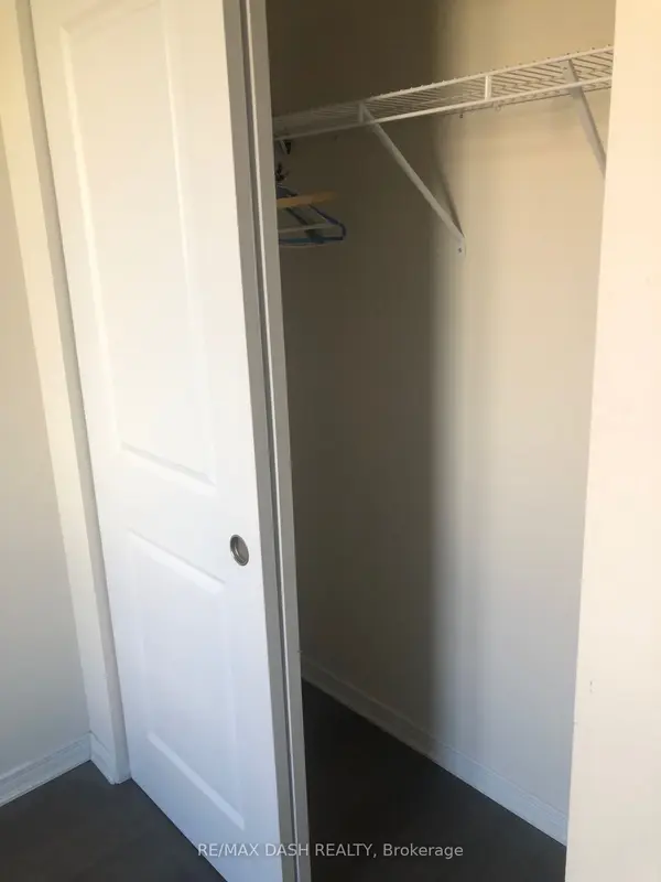 Toronto, ON M6B 0A9,1130 Briar Hill AVE #306