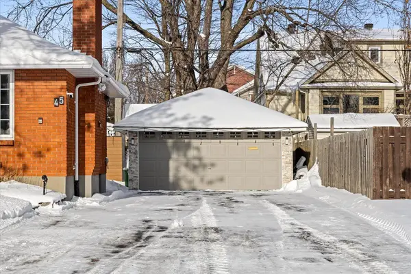 45 Epworth AVE, Meadowlands - Crestview And Area, ON K2G 2L8