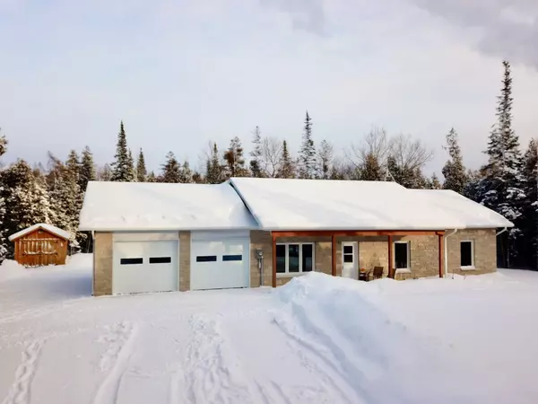 118 Fowlie RD, Northern Bruce Peninsula, ON N0H 1W0