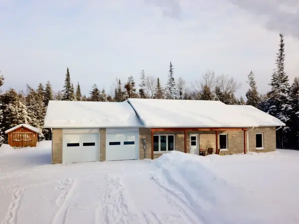 118 Fowlie RD,  Northern Bruce Peninsula,  ON N0H 1W0