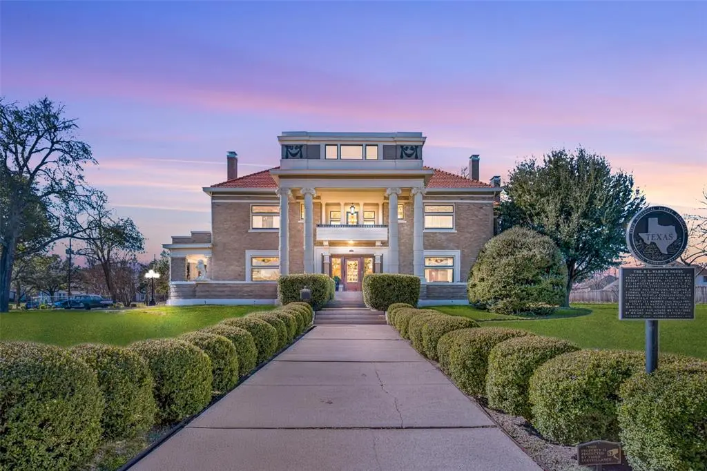 705 Griffith Avenue, Terrell, TX 75160