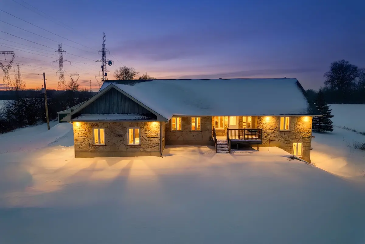 Haldimand, ON N3W 1Y8,107 6th Line