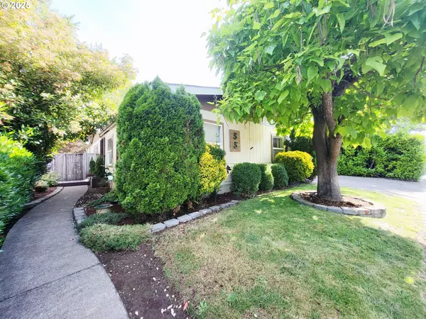 Eugene, OR 97402,2350 N TERRY ST #55