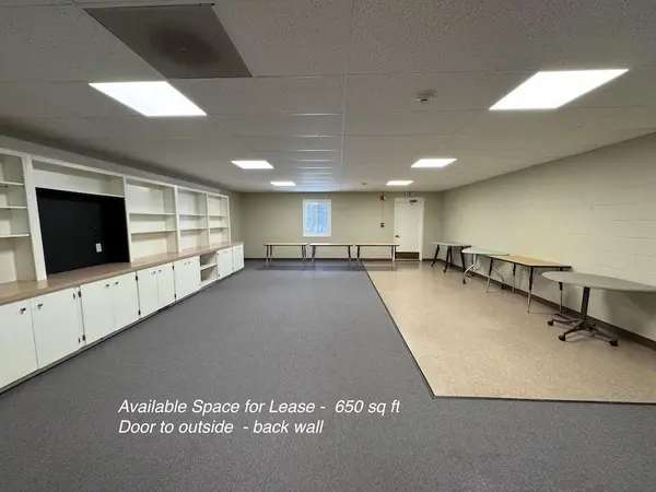 1627 W Lakewood BLVD, Park Twp, MI 49424