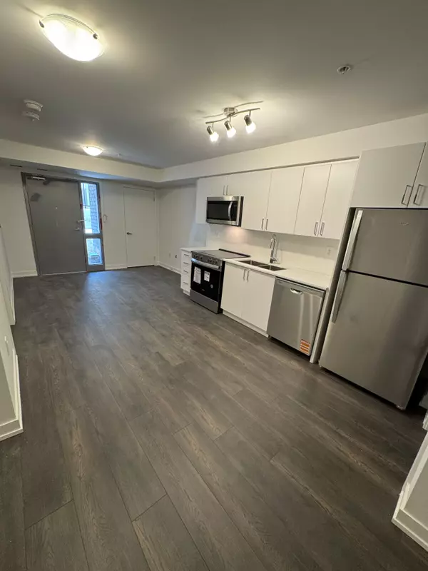 Toronto, ON M1R 0G8,1680 Victoria Park AVE #107