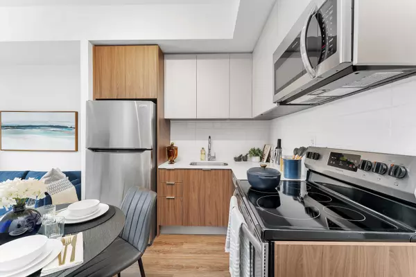 Toronto, ON M1L 0L6,41 Danforth RD #316