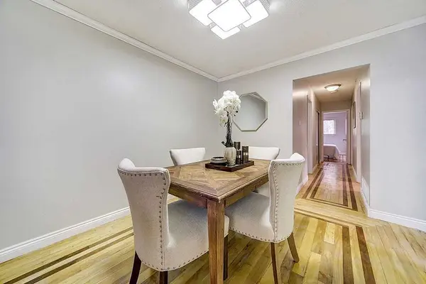 72 Lowry SQ, Toronto E11, ON M1B 1N6