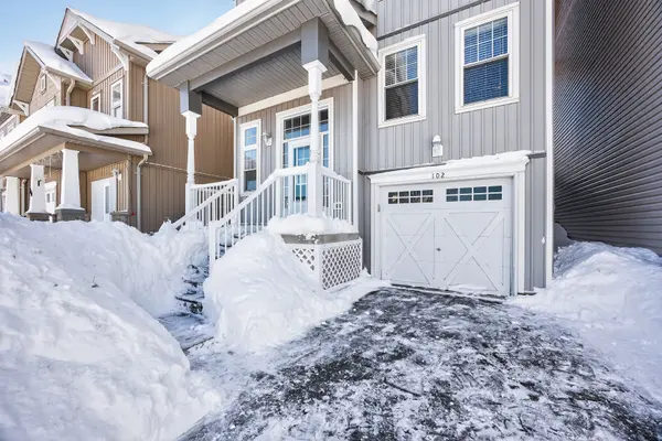 102 Pearl DR, Orillia, ON L3V 0A7