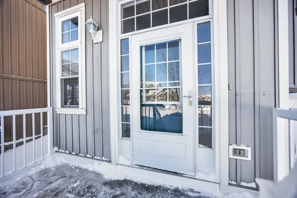 102 Pearl DR, Orillia, ON L3V 0A7