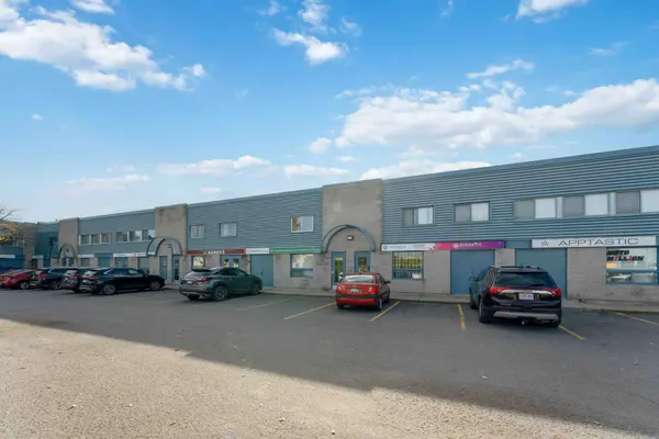 1010 Polytek ST #17, Beacon Hill North - South And Area, ON K1J 9J1