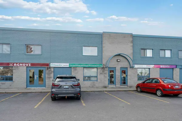 1010 Polytek ST #17, Beacon Hill North - South And Area, ON K1J 9J1