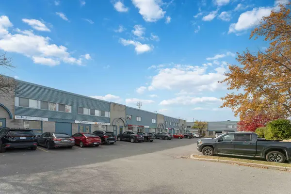 1010 Polytek ST #17, Beacon Hill North - South And Area, ON K1J 9J1