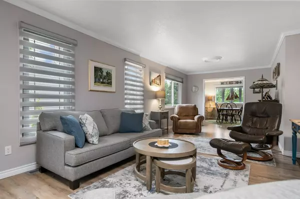 Greater Napanee, ON K7R 3S8,252 Bridge ST W