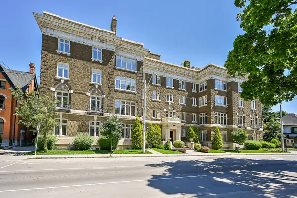 86 Herkimer ST #41, Hamilton, ON L8P 2G7