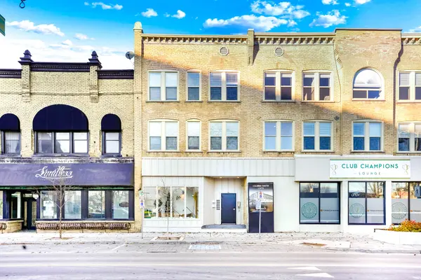 537 Talbot ST #9, St. Thomas, ON N5P 1C3