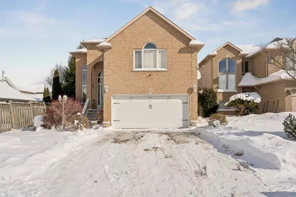 Hamilton, ON L9B 2R6,11 Redtail CRES