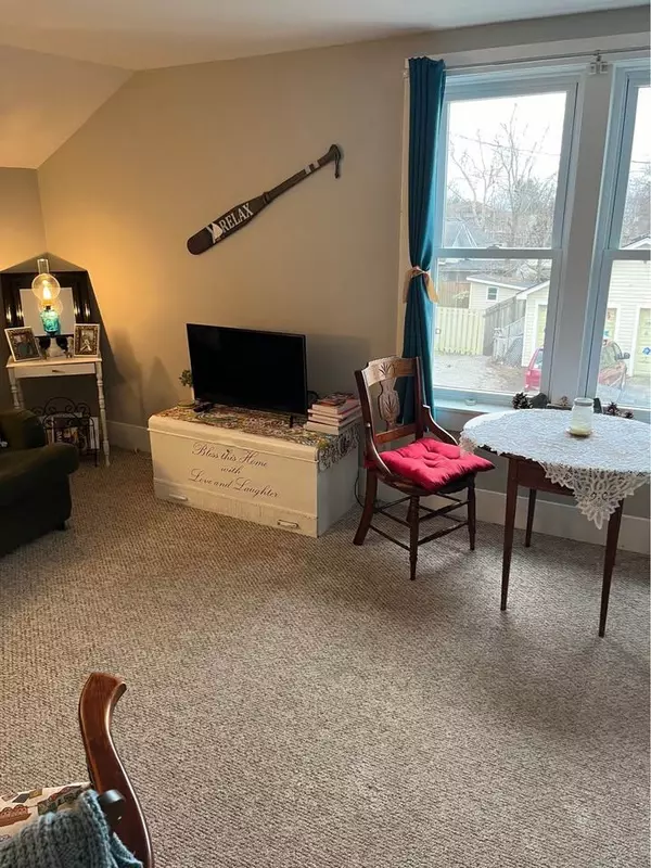 Fort Erie, ON L0S 1B0,3850 FERNWOOD LN #2